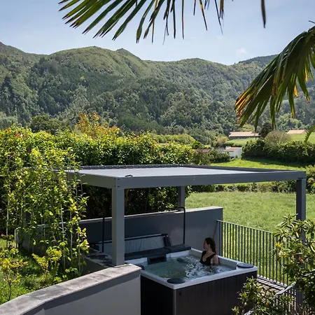 Casa Nas Caldeiras * Furnas (Azores)