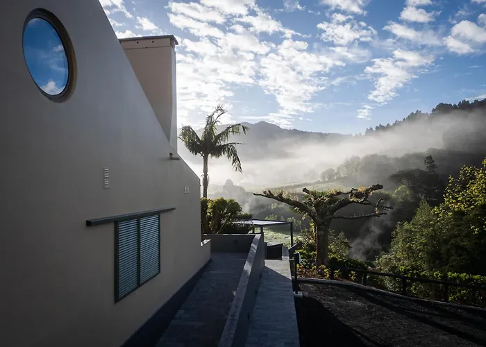 Casa Nas Caldeiras * Furnas (Azores)